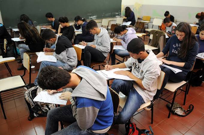 Os desafios da educação no ensino médio 1 images 2025 03 22T200344.648